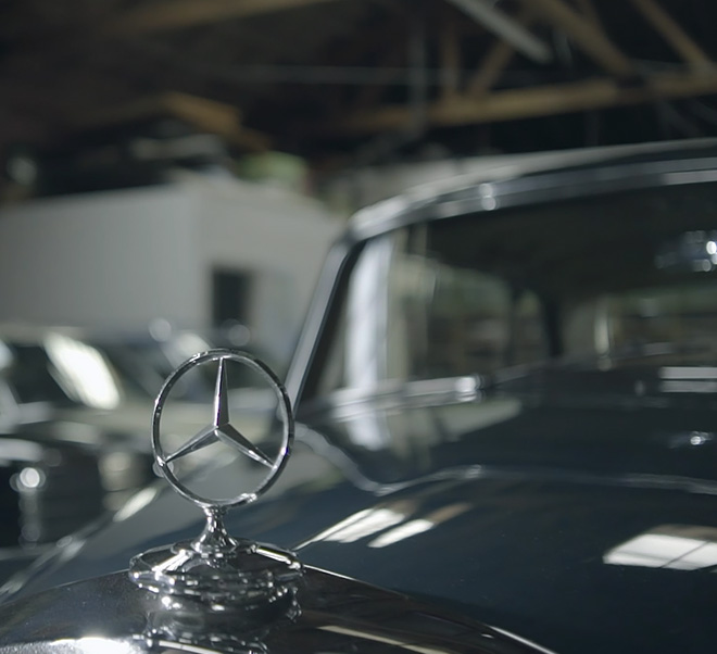 The Engs always dreamed of reawakening the car to new life, dusting it off, washing it and making it shine in its erstwhile splendour. As Calvin Eng reminisces: “It required a bit more effort than anyone was prepared to invest”. The car had not been driven since the 1970s, although it was still loved – more as a relic of bygone joys than as an adventure that was waiting to begin. Protected against the elements though, it did remain intact during the decades leading up to its restoration.
