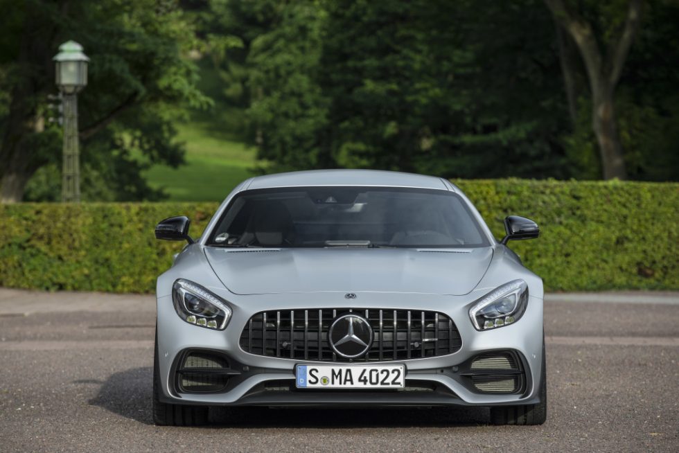 Mercedes-AMG GT S; designo iridiumsilber magno