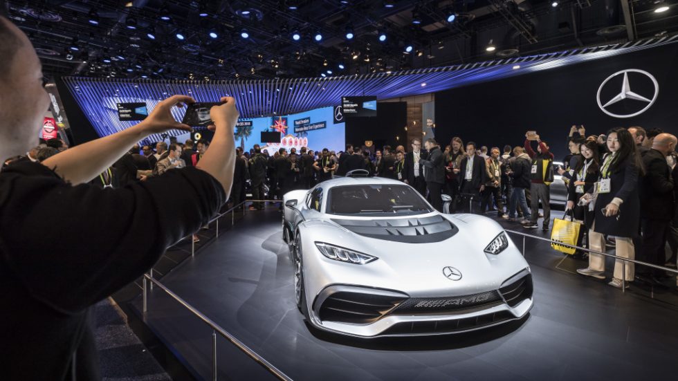 Mercedes-Benz at the Consumer Electronics Show (CES) in Las Vegas: World premiere of the intuitive and intelligent multimedia system MBUX - Mercedes-Benz User Experience. It will enter series production in 2018 in the new A‑Class. MBUX is heralding a new era of infotainment with innovative technology based on artificial intelligence and an intuitive operating concept.
