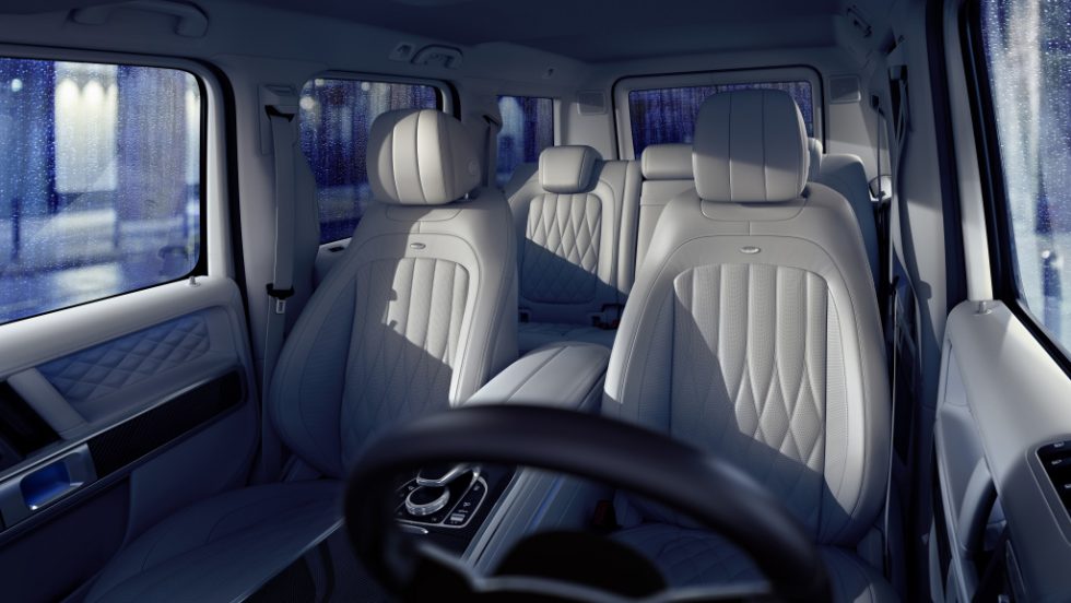 The campaign "Stronger Than Time" shows in a modern way the unmistakable DNA and timelessness of the G-Class. In classic print media, the G-Class will appear with impressive pictures from 15 January 2018.