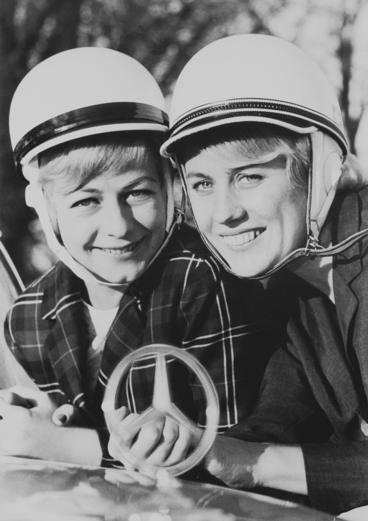 Sporting duo: The Swedish Mercedes-Benz ladies’ team of Ewy Rosqvist and Ursula Wirth, picture in 1963.