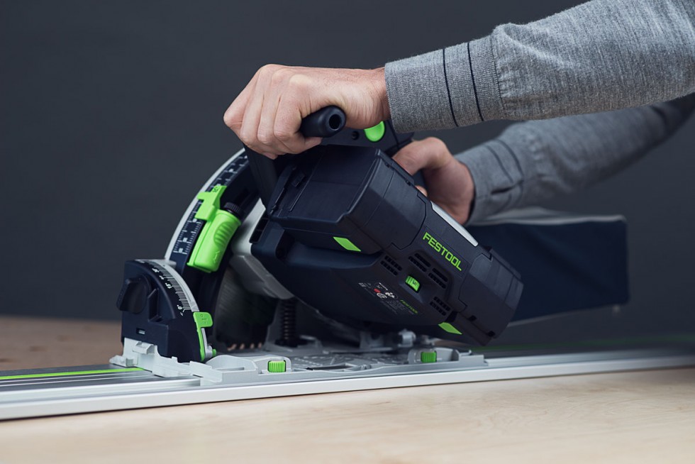 Festool TSC 55 cutting plywood