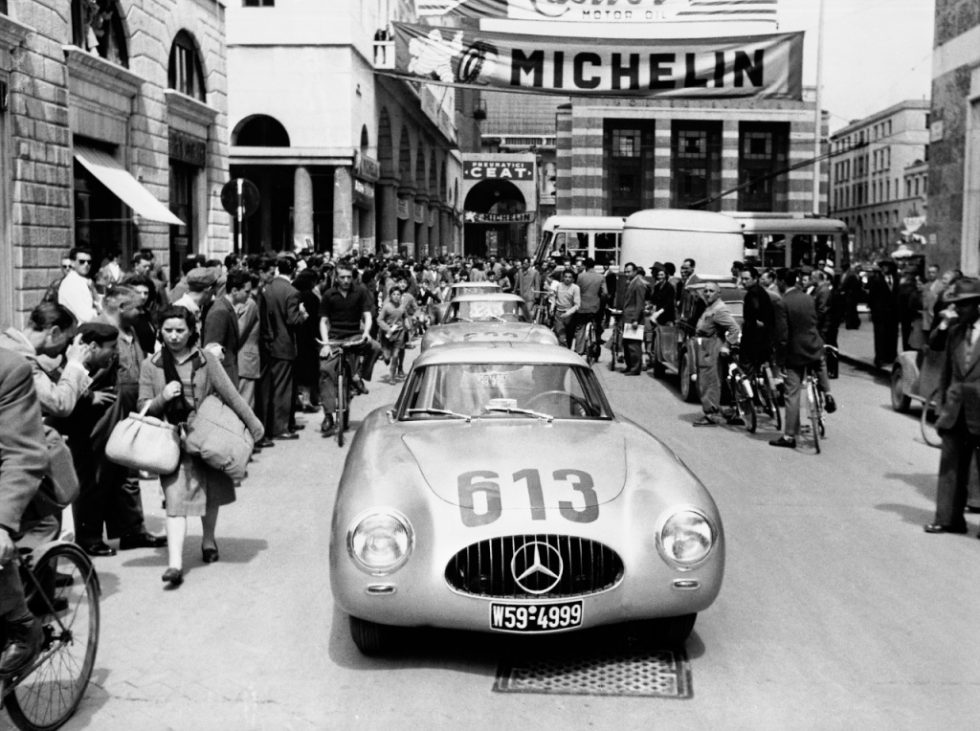 Mille Miglia 1952: Premiere of the Mercedes-Benz 300 SL racing sports car (W 194). The team Rudolf Caracciola / Peter Kurrle (start number 613) finishes in 4th place, 3/4 May 1952.