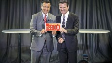 daimler-truck-mercedes-15C466_100