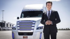 daimler-truck-mercedes-15C466_103